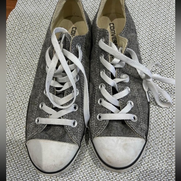 Women’s Converse Shoes - Picture 1 of 3